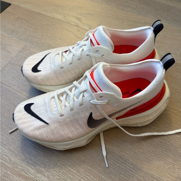 Nike Invincible Run 3 - Picture 3 of 8